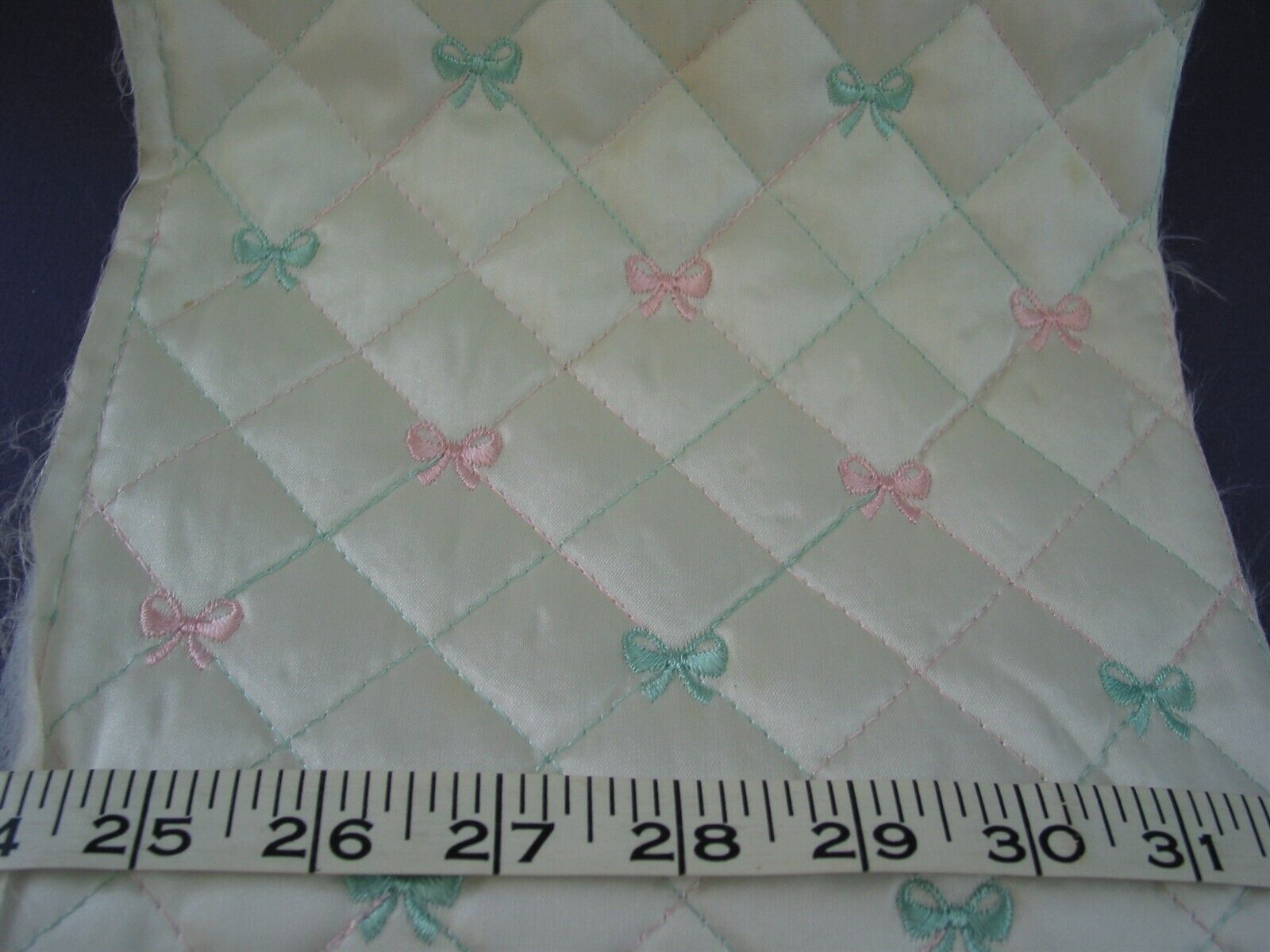 2864 Embroidered Trim Quilted Creamy Satin W Bows 8 1/4" 6 Yds