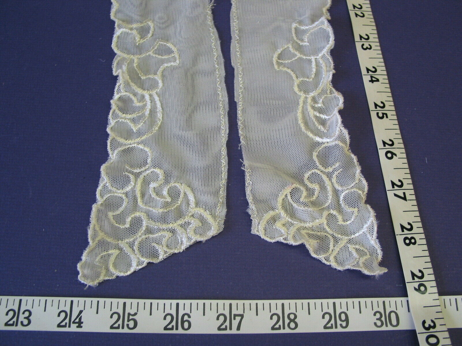 4102 Appliques Collars Embroidered Antique Cream 2 Pound  Sale Lot Close Out